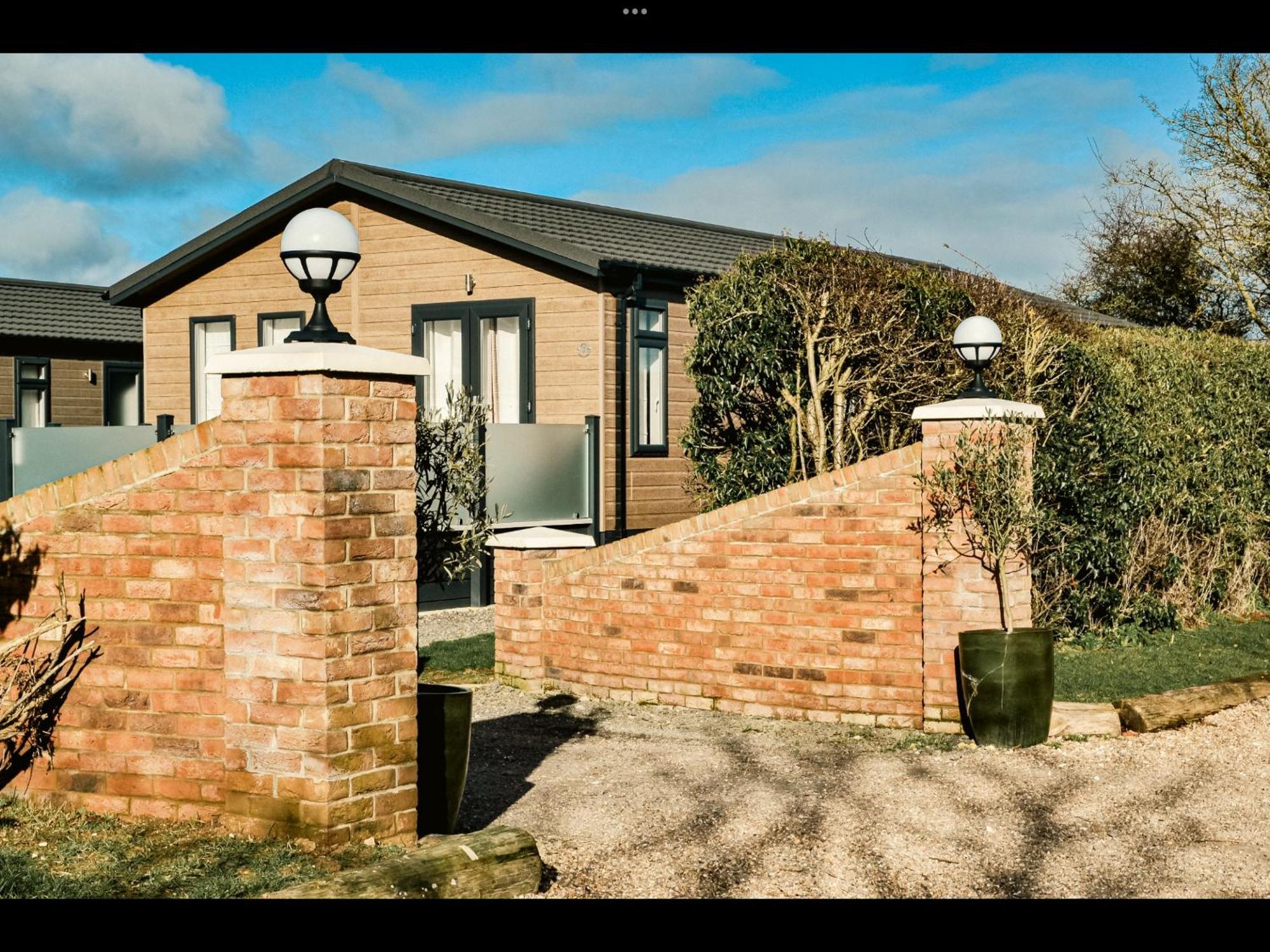 Brackenborough Lakes Resort Louth  Exterior photo